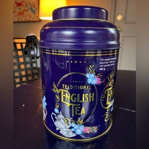 LARGE ROYAL BLUE TEA TIN